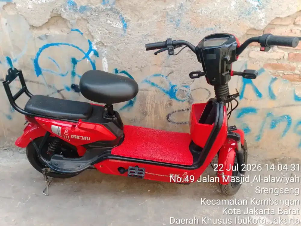 Sepeda listrik merk Gicin type SK 8