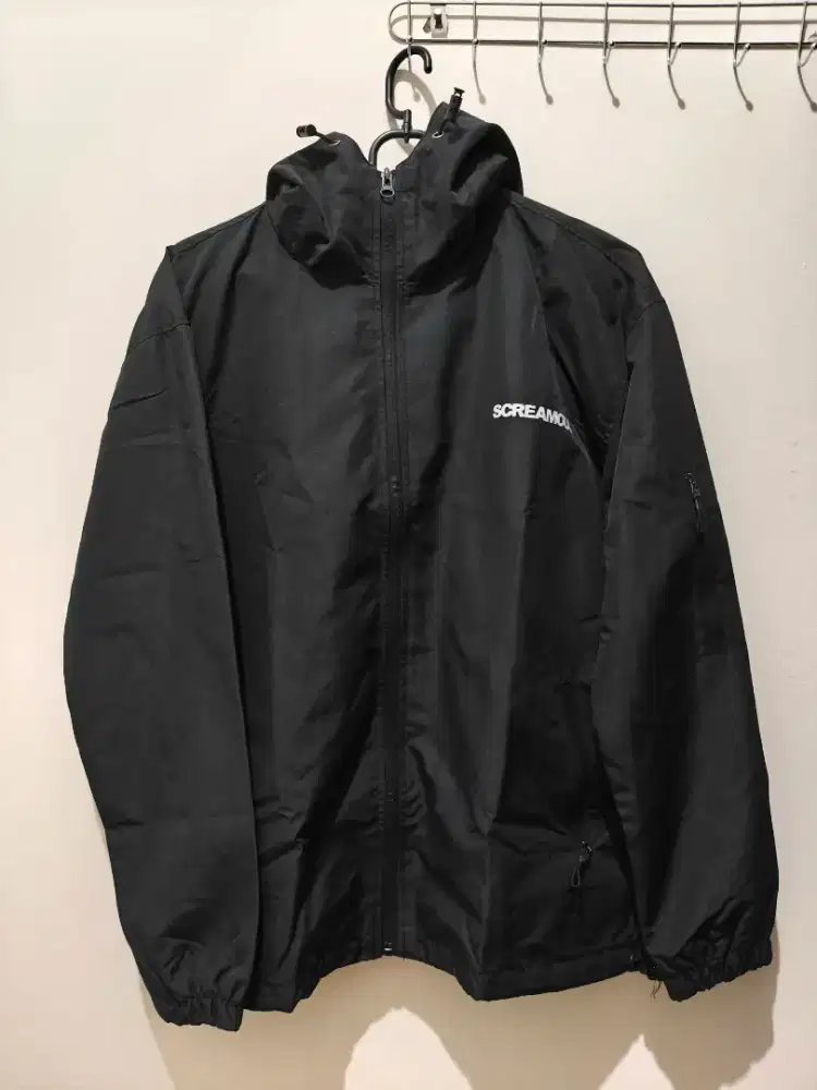 Jaket Screamous