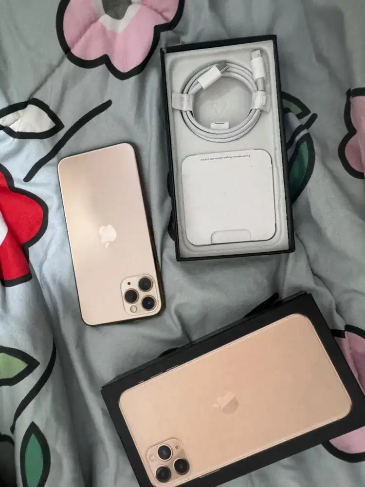 Iphone 11 pro 256gb di karnakan baru