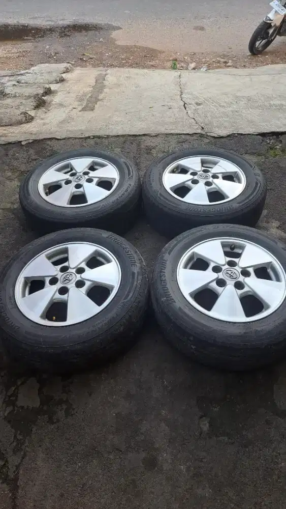 Velg nav ring 15 cocok buat innova gran max apv mega carry dll
