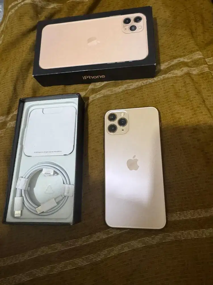 Iphone 11 pro 256gb baru lagi ya