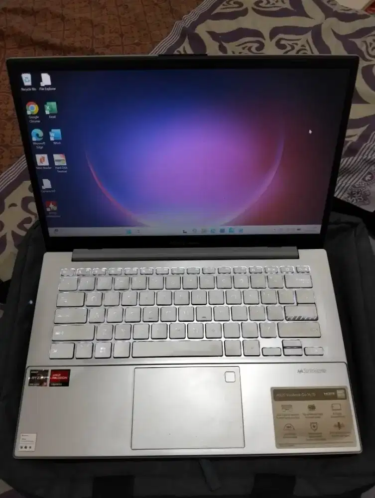 Asus Vivobook go 14/15 Garansi ON November 2026