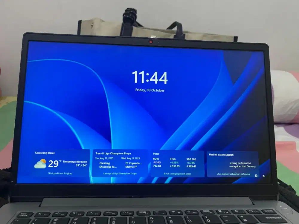 Dijual Lenovo Ideapad Slim 1 AMD Athlon Silver 3050U 4GB 256SSD