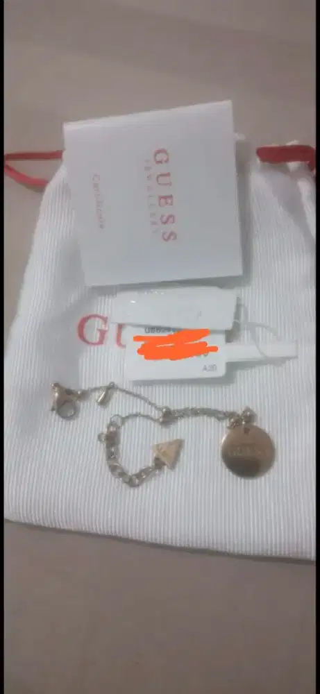 BU DIJUAL CEPAT GELANG KAKI GUESS ORI BARU HARGA NEGO