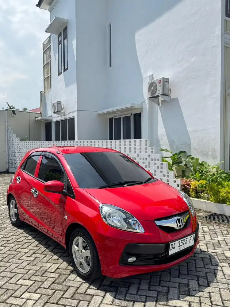 BRIO E CVT METIC 2015