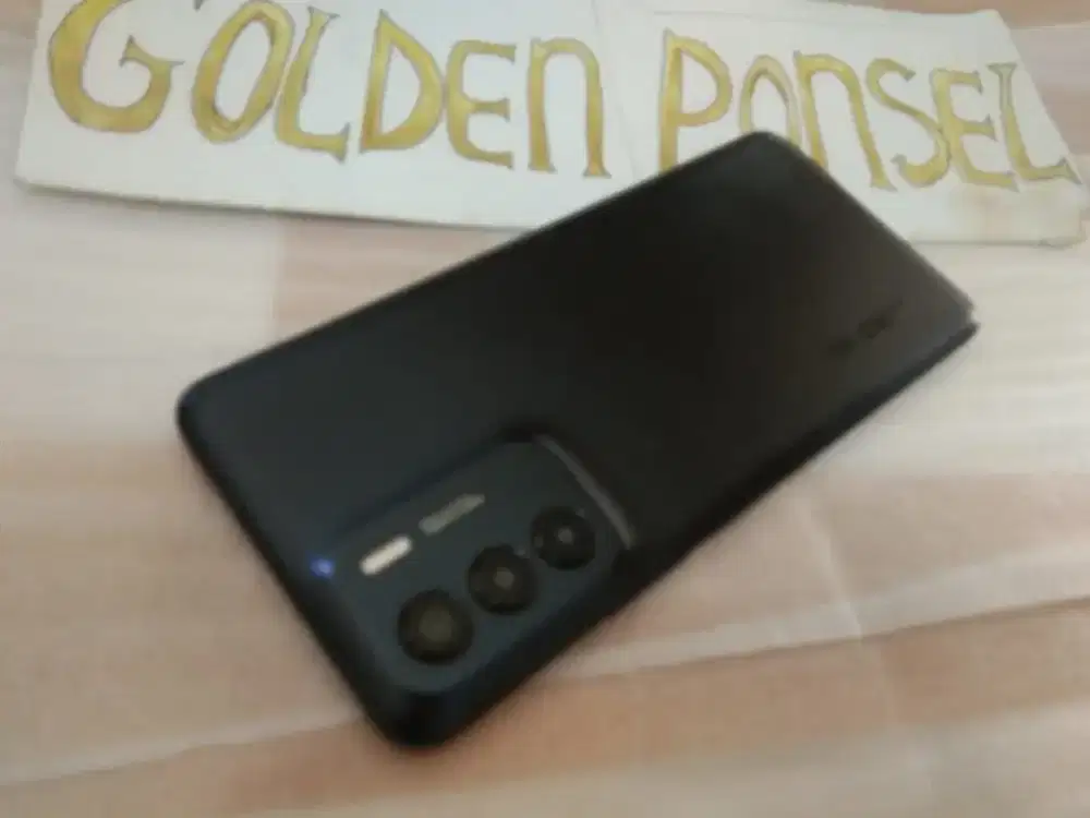 infinix Zero 5G+NFC 256Gb/Ram14(8+5Gb)Golden ponsel