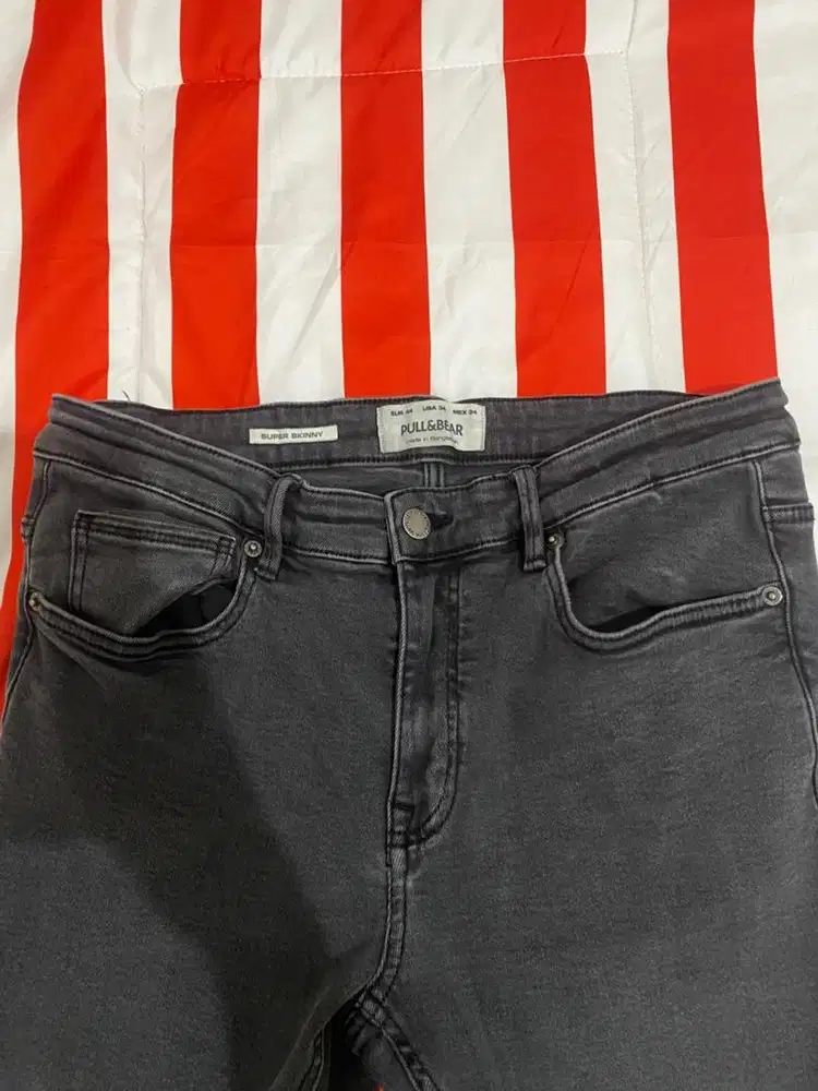 CELANA JEANS PULL&BEAR