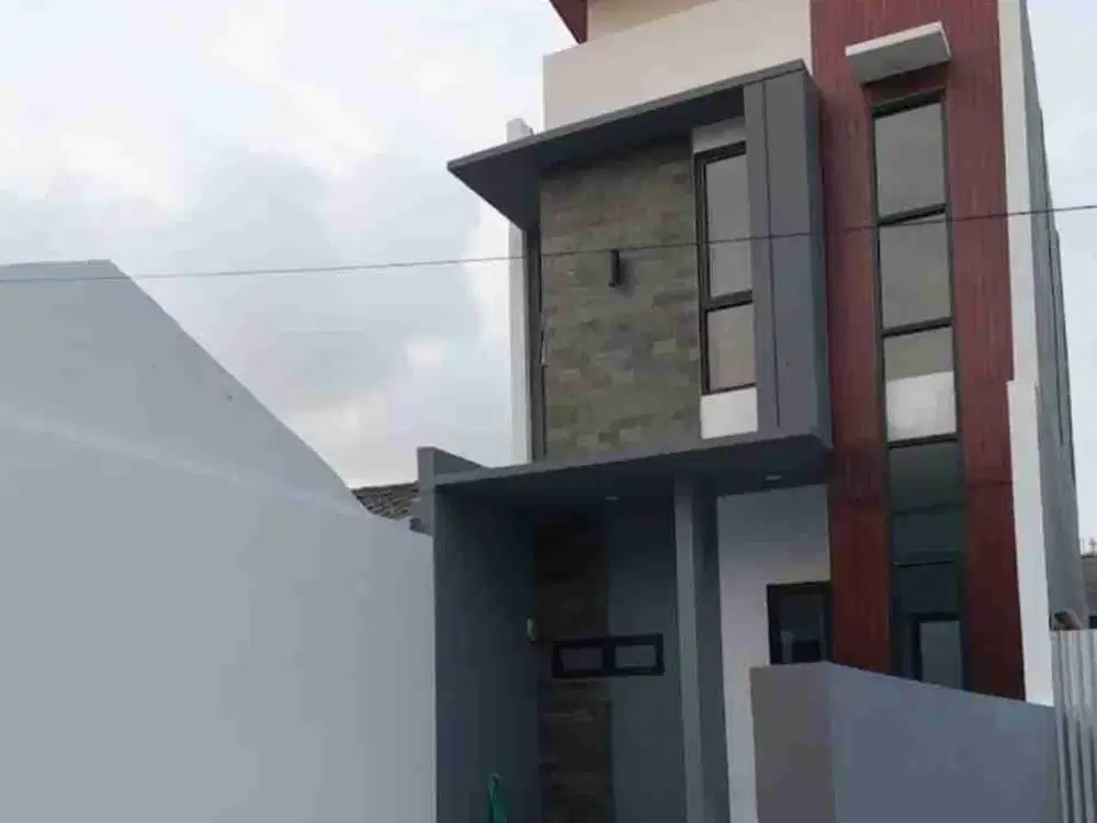 Rumah 2 lantai modern di Jatiwaringin