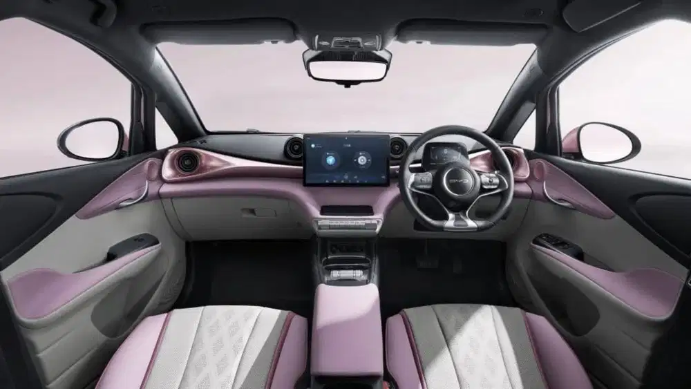BYD DOLPHIN Dynamic Listrik-AT
