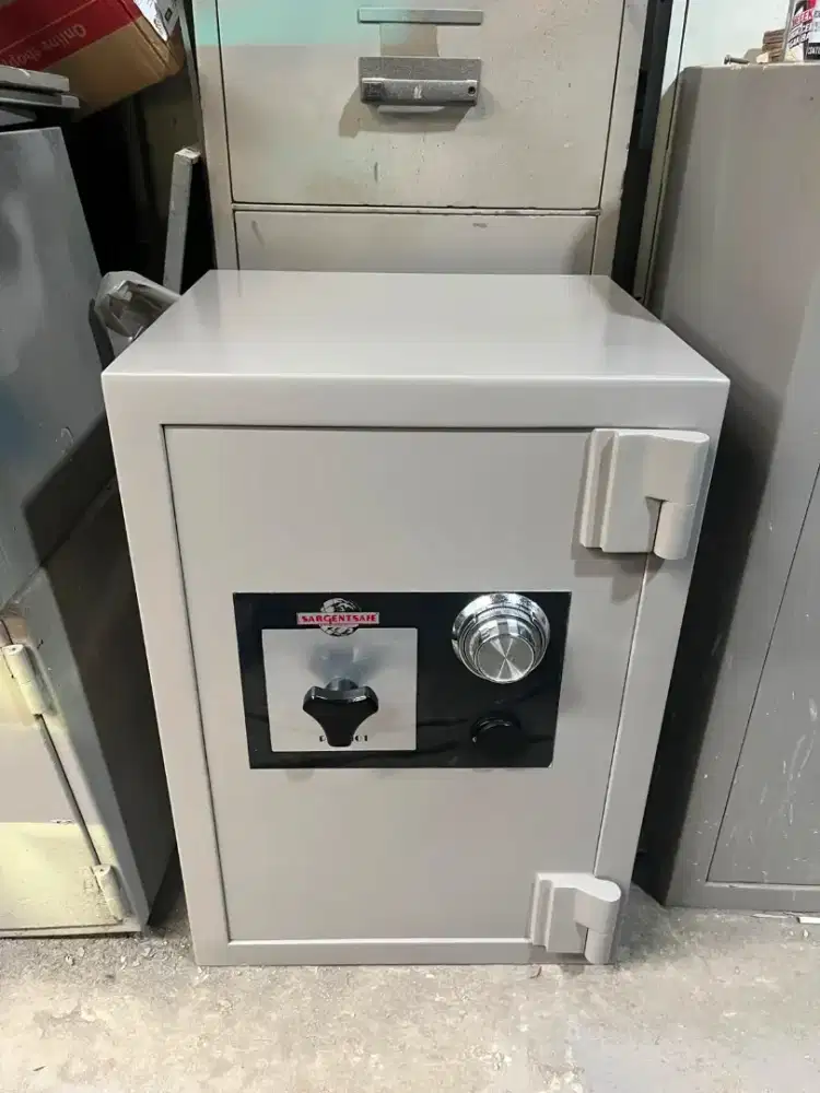 Brankas/Brangkas SargentSafe Patriot Size 3
