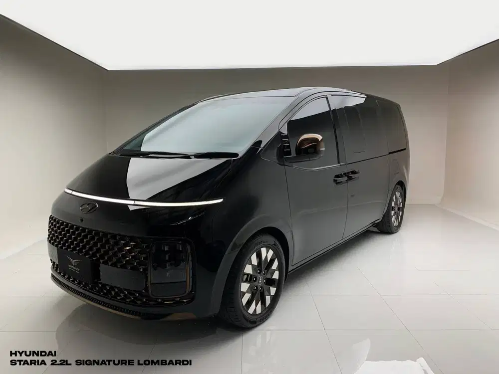 HYUNDAI STARIA 2.2L SIGNATURE DIESEL LOMBARDI 2022 BLACK ON BLACK
