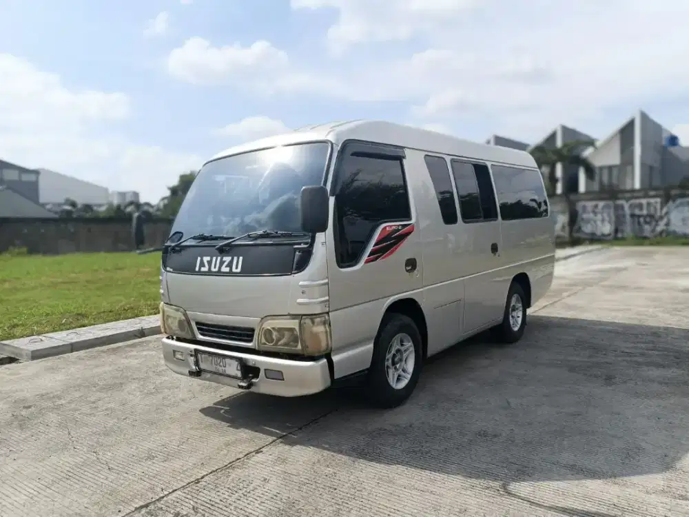 Jarang ada.! Isuzu Elf minibus manual 2008
