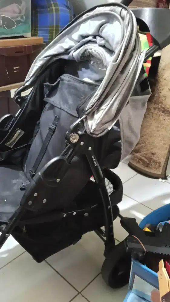 Stroller bayi seken