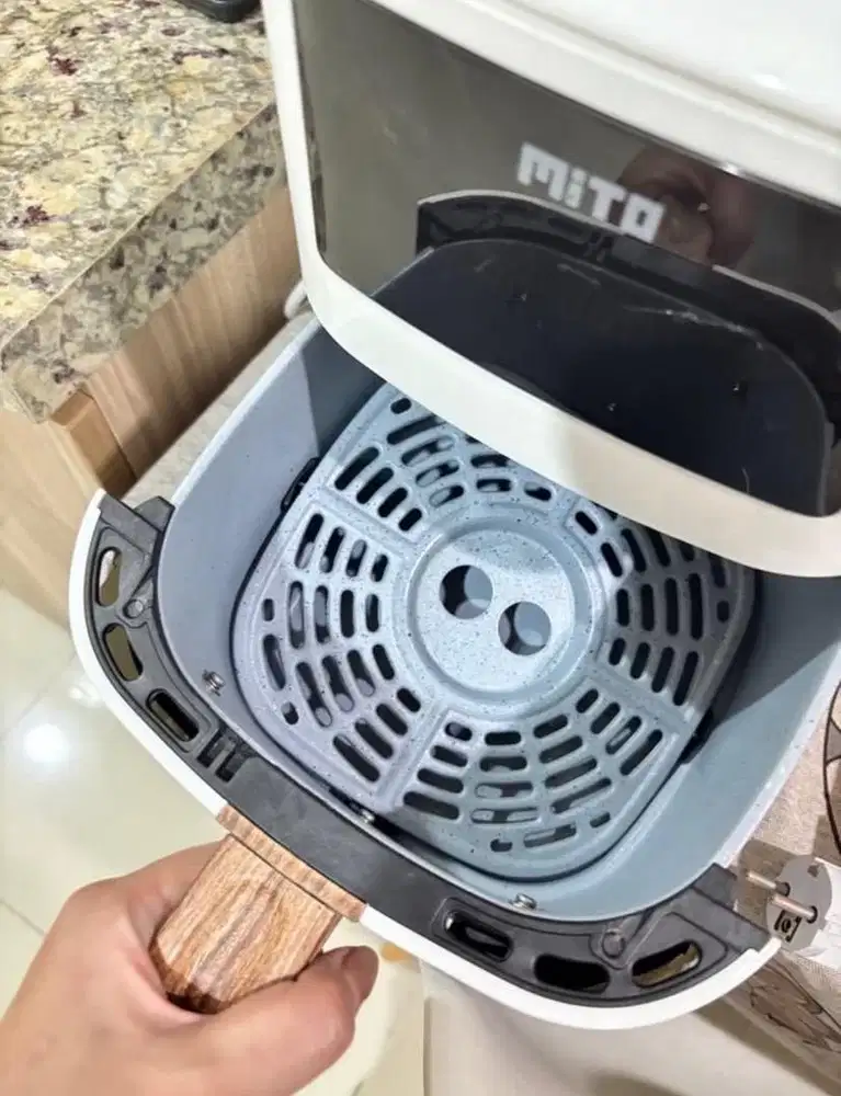 MITO Digital Air Fryer 4L AF1 Wood Series — second well used