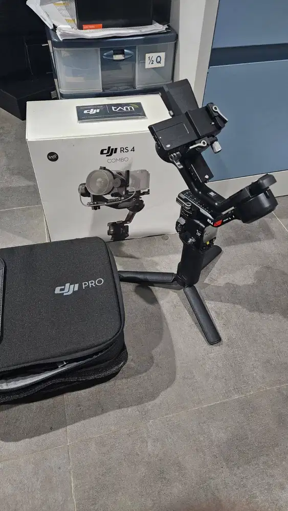 Jual Gimbal Stabilizer DJI RS4 COMBO KONDISI LIKE NEW SURABAYA