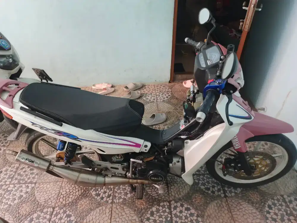 Dijual motor kesayangan F1ZR
