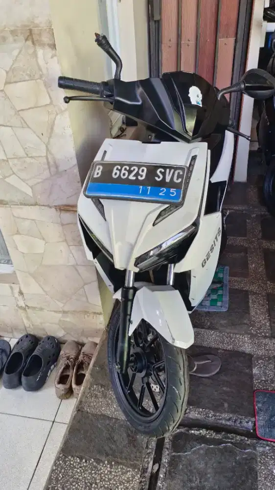 Motor Listrik Gesits G1 th 2021