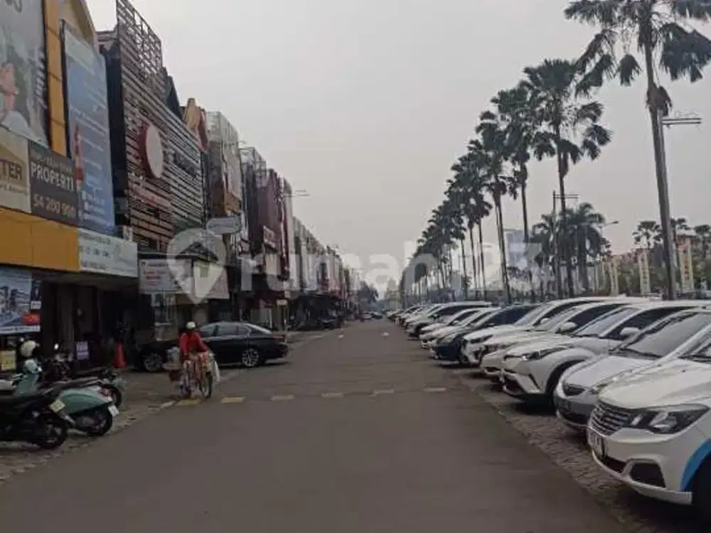 Ruko 3 Lantai Hadap Jalan Raya Gading Serpong Boulevard
