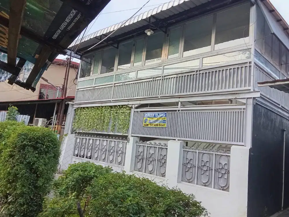 Dijual rumah seberang alun alun kota Tegal