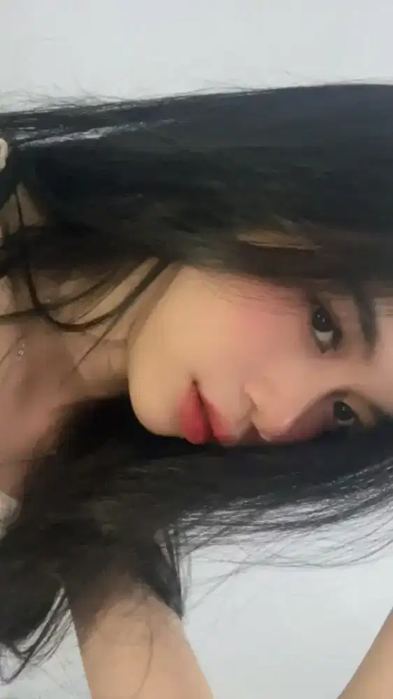 mencari pekerjaan sebagai hots live