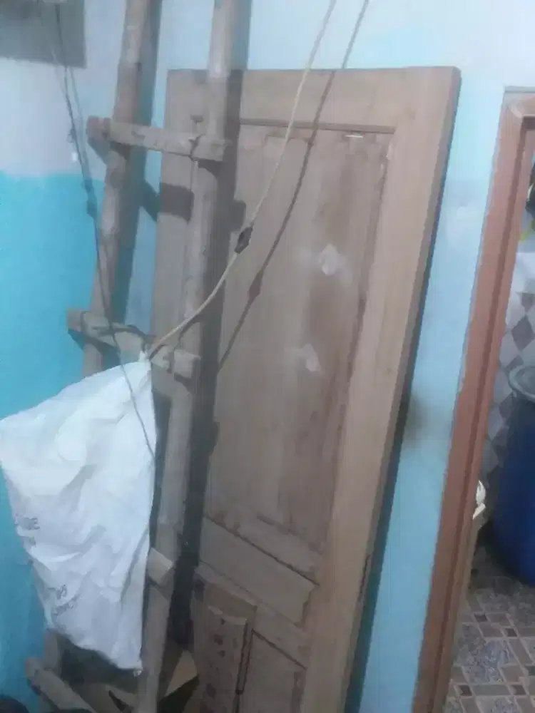 Daun pintu .tinggi 200cm lebar 80cm