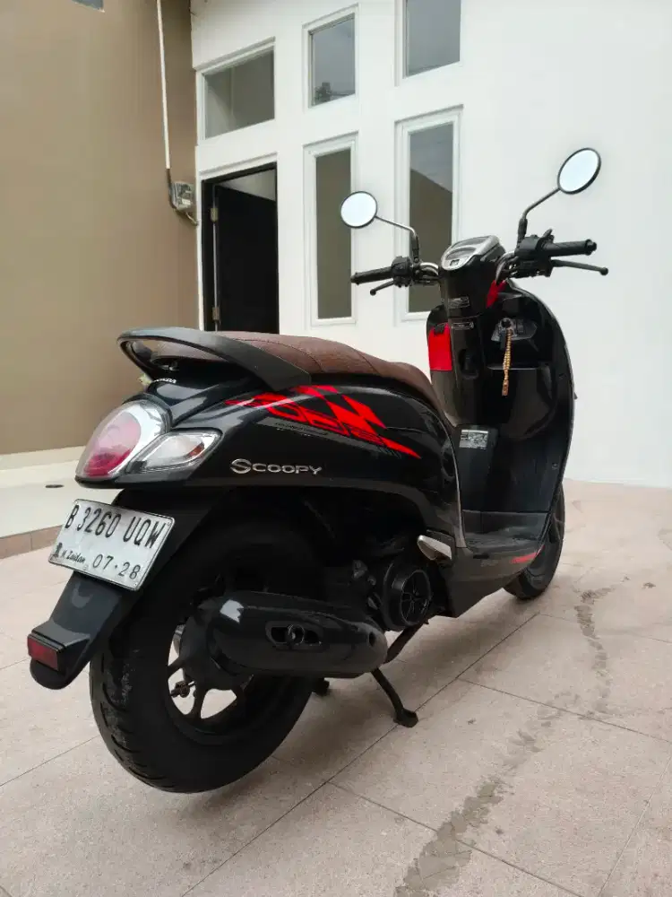 Honda Scoopy 110 thn 2018 lengkap B DKI