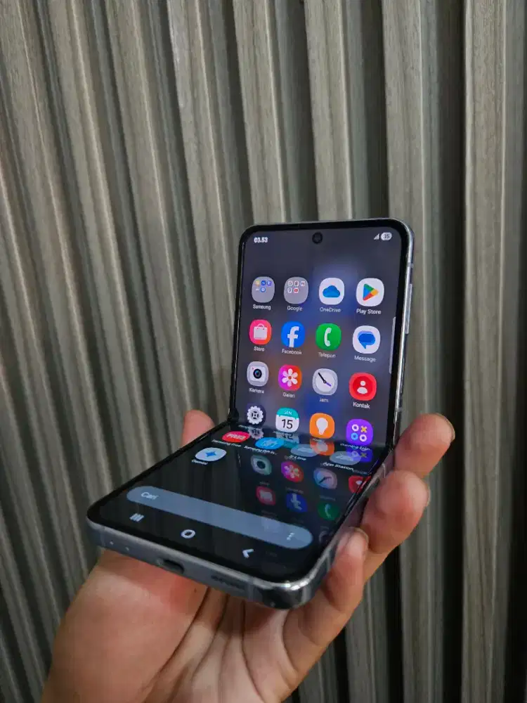 Samsung Z Flip 4 5G 8/512 Sein
