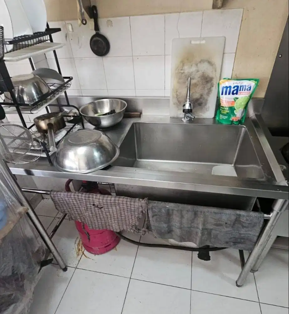 Dijual sink stainless steel dan kompor dan kulkas