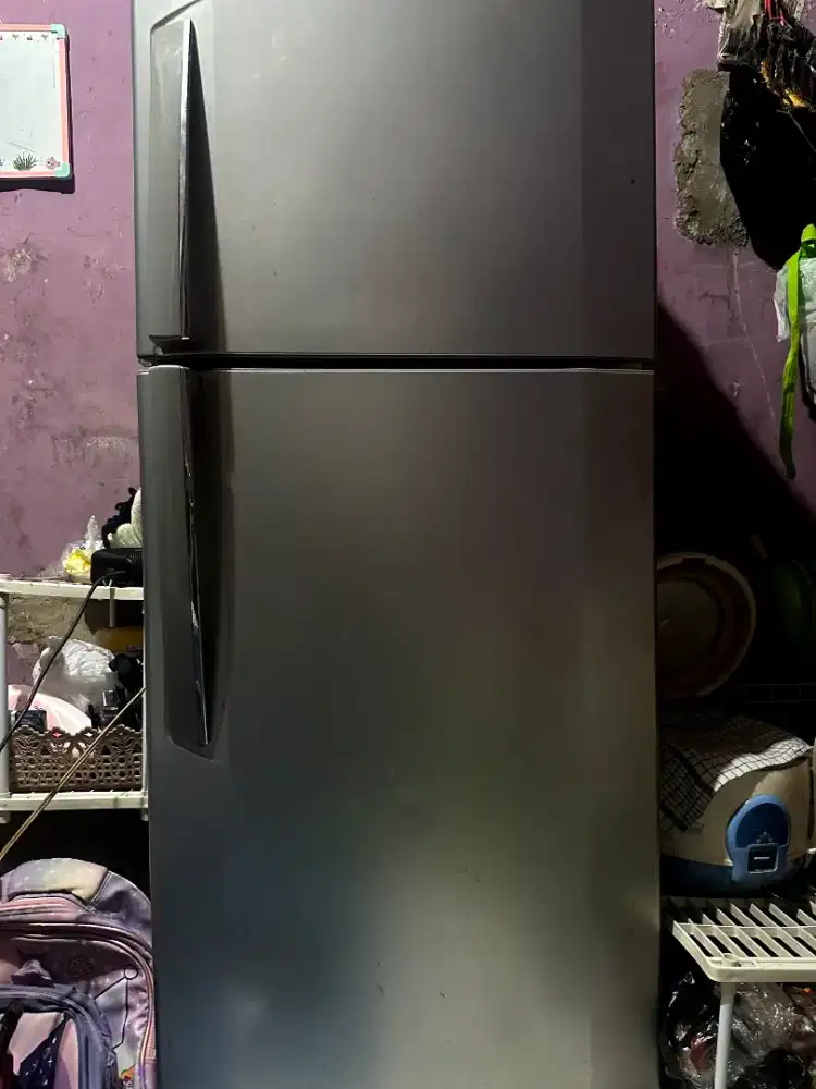 Jual kulkas LG mulus no minus