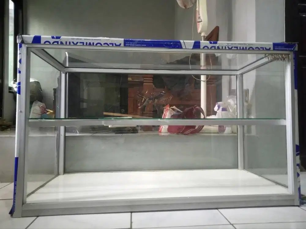 Etalase Dagang Murah