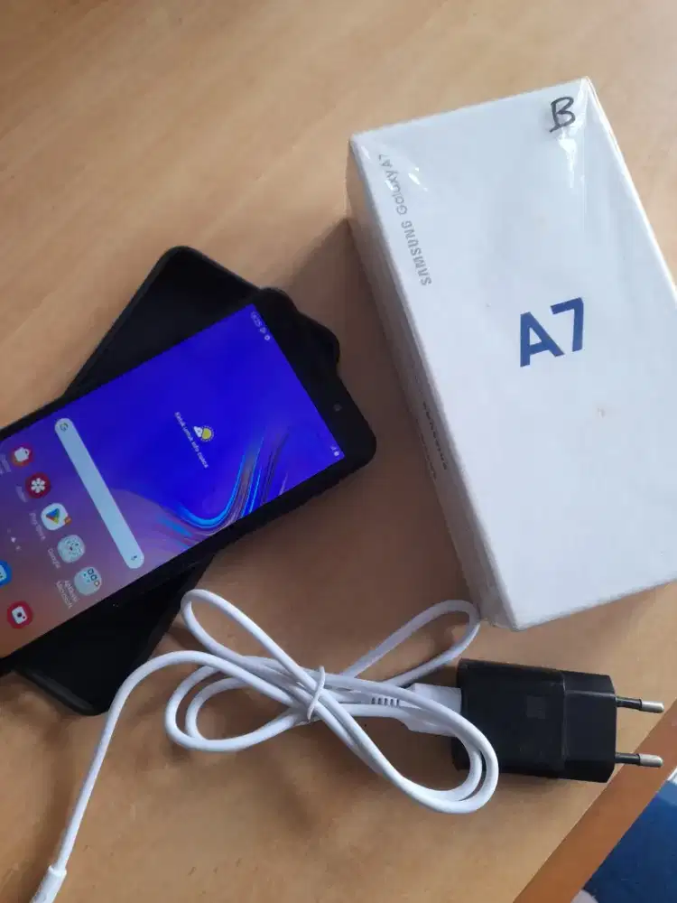 Samsung A7 ram 4/64gb