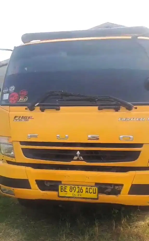 10 ban Mitsubishi Fuso tronton 6x2 FN 61 FL HD R bak besi sentral 2023