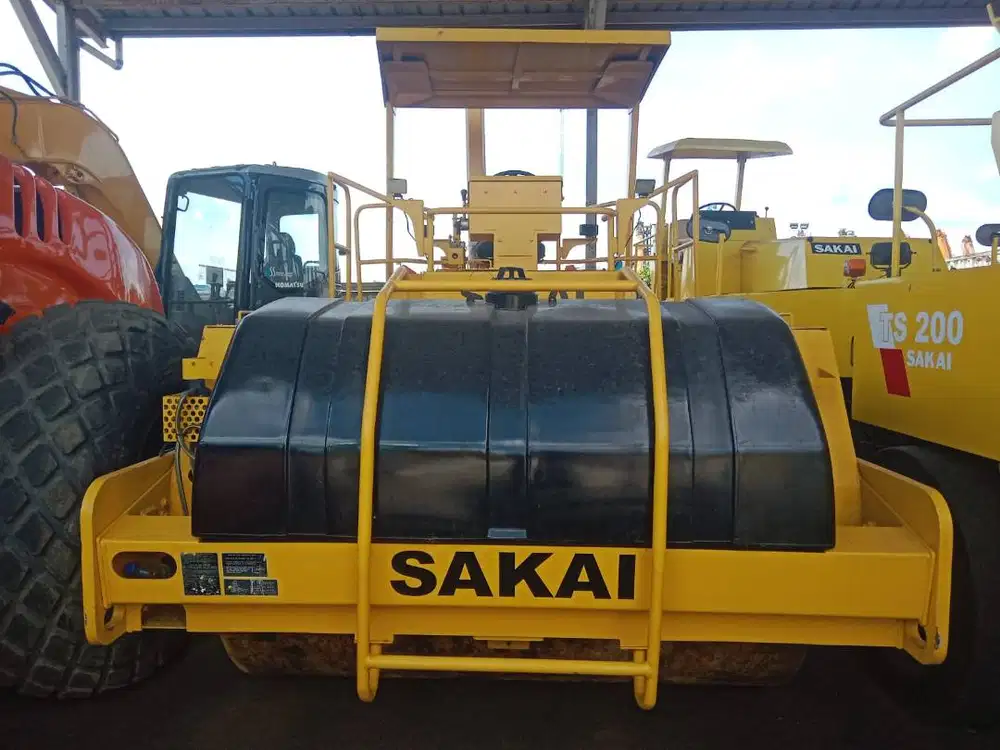 Dijual Tandem Roller Sakai model SW850