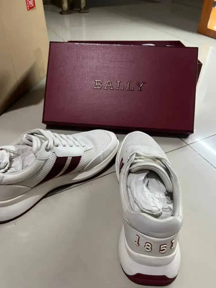 Sepatu Bally Daryn
