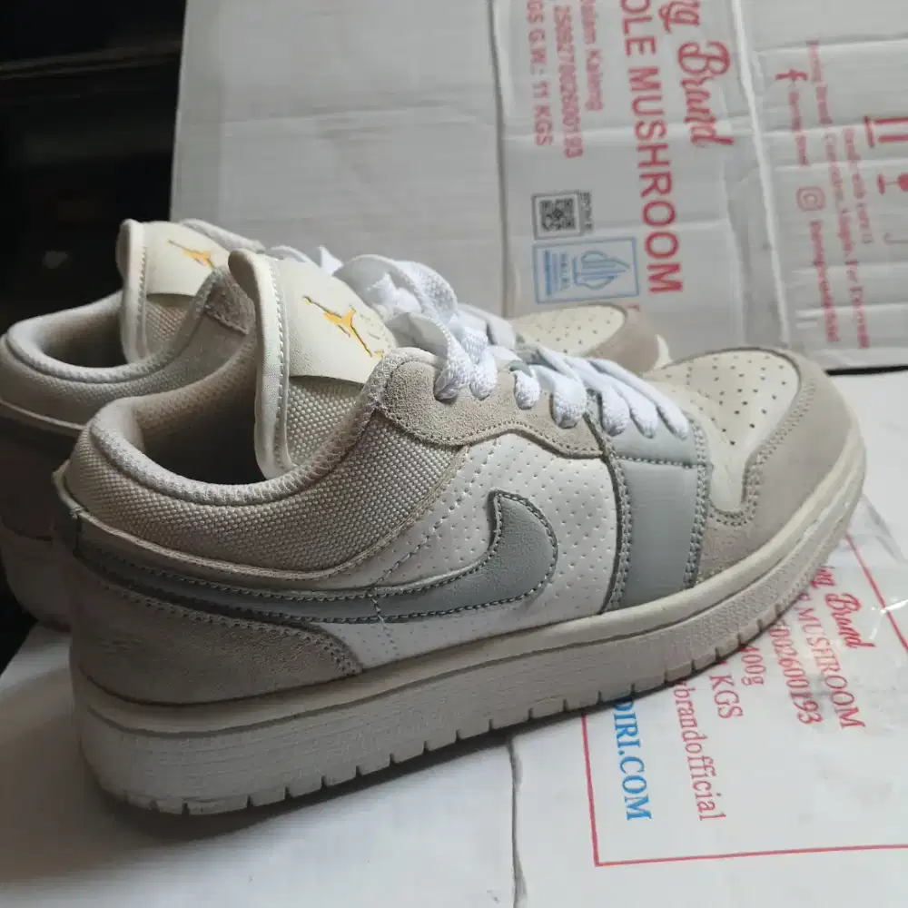 Nike air jordan anak size 36