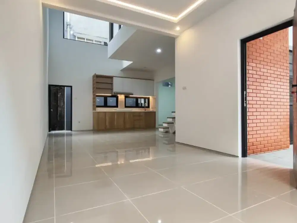 Rumah Baru Minimalis Sangat Bagus di Turangga