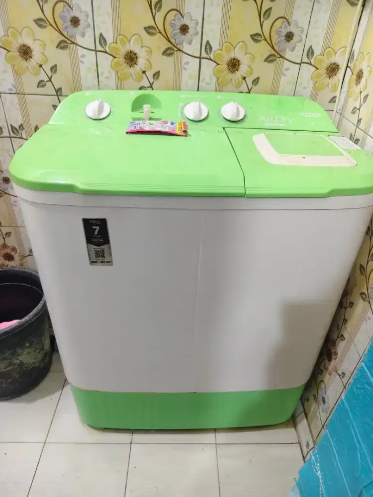 Mesin cuci aqua