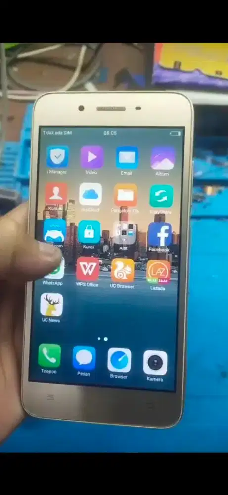 Vivo y51 ram 2 GB /17 GB