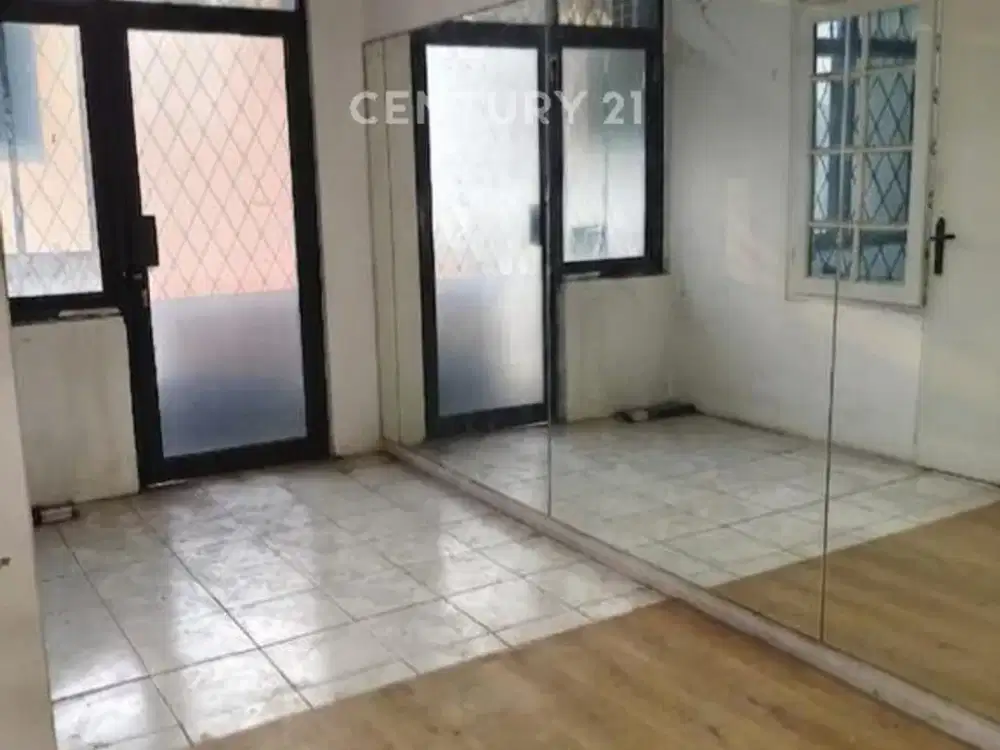 Sewa Ruko 1,5 Lantai Taman Kopo Indah 2 Siap Masuk