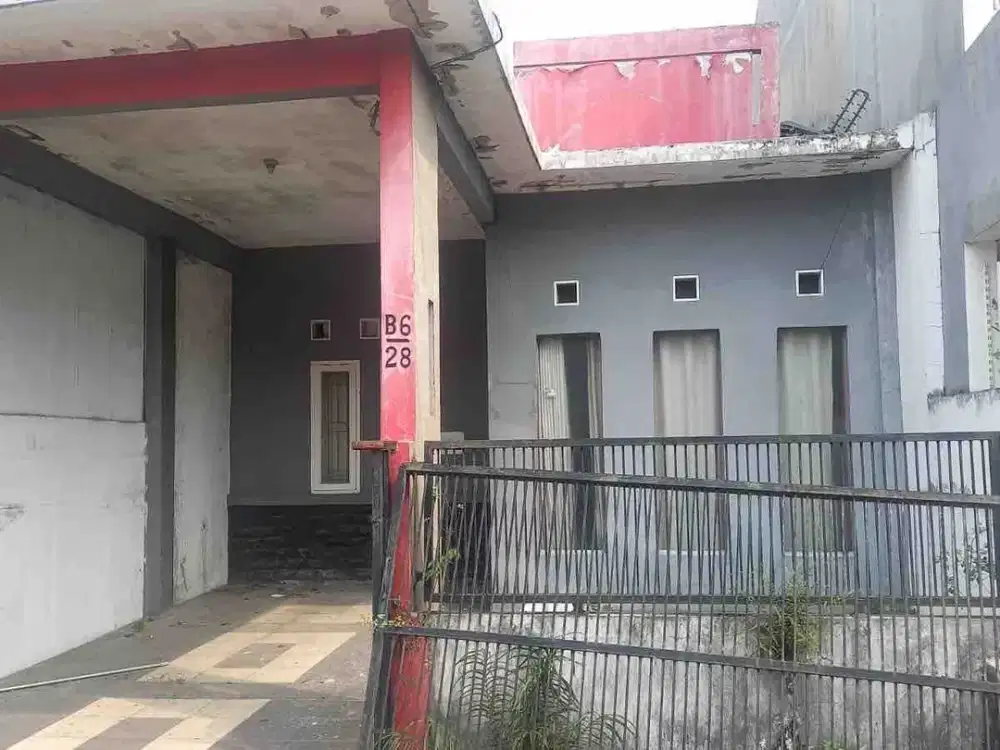 Rumah Strategis 10 Menit ke RS Bethsaida LT 90 Hadap Selatan J-49253