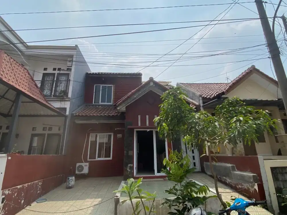 Rumah 3 KT Strategis 9 Menit ke Pintu Tol Cibadak 2 Siap Huni J-52878