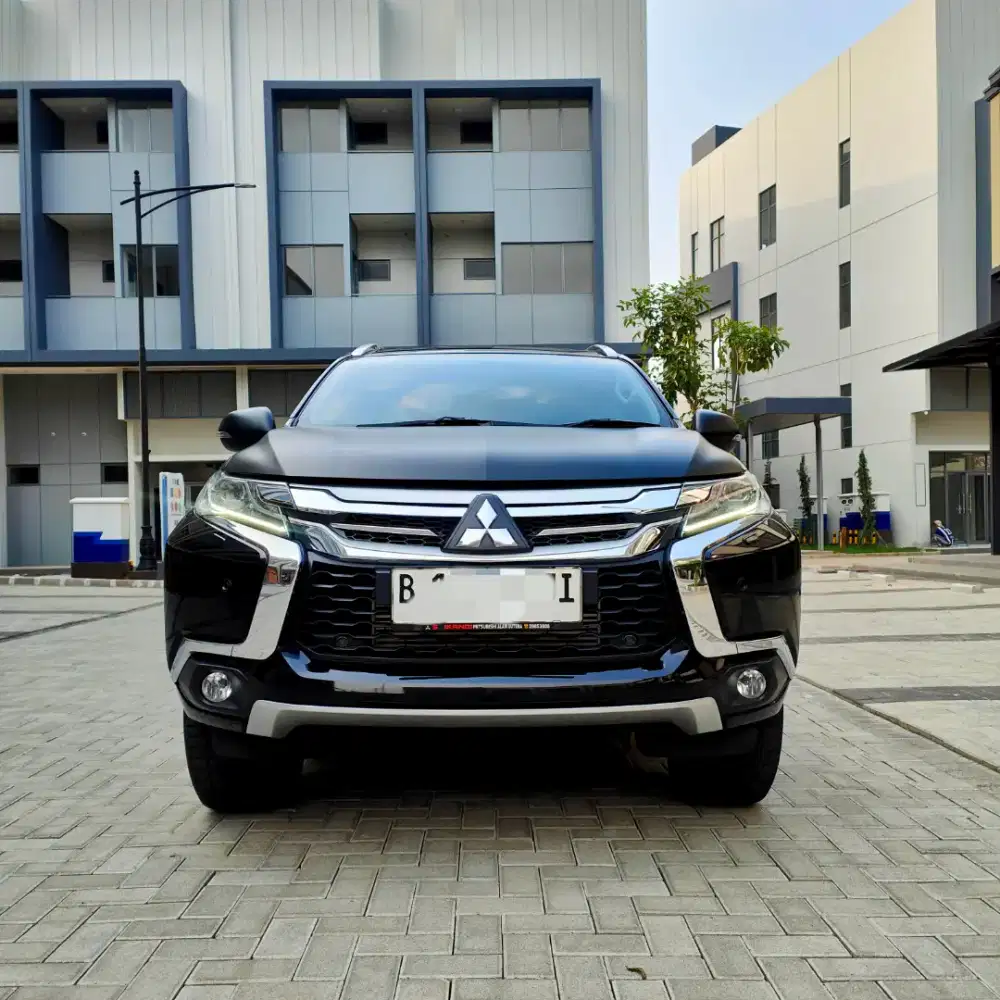 Mitsubishi Pajero Dakar 2019 hitam diesel istimewa terawat siap pakai