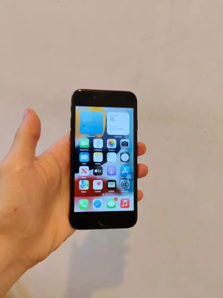 Iphone 7 32 GB WiFi Only Siap Pakai Jual 680 Rb Nego Bensin