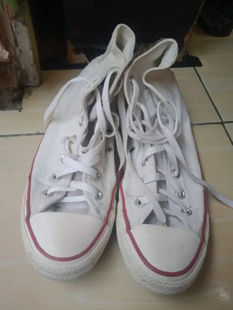 sepatu converse putih high uk 39