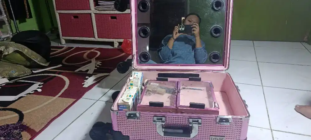 BEAUTY CASE EVELINE / KOPER MAKEUP