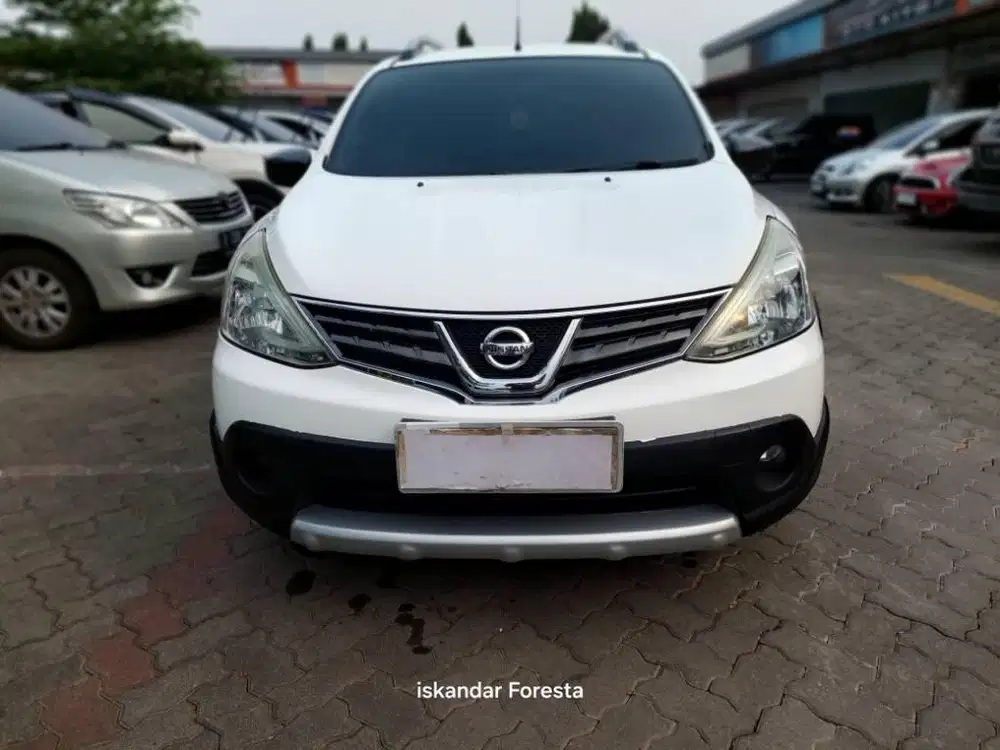 Livina Xgear At'15 Pth 3 baris Service record Siap pakai nyaman