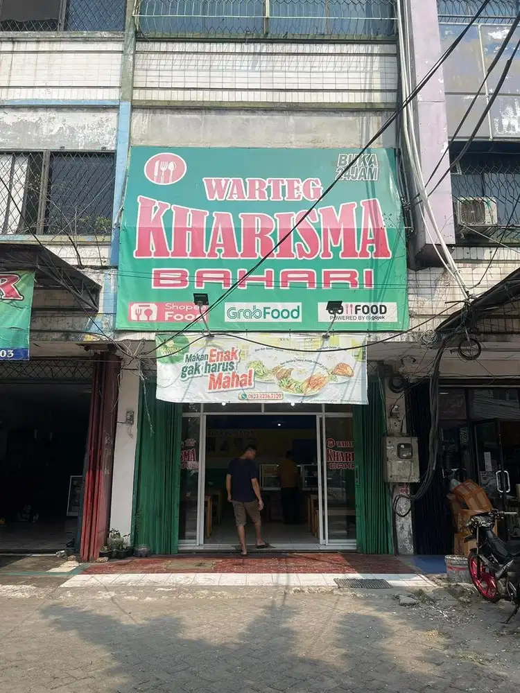 Dijual meja kursi ex warteg baru setahun