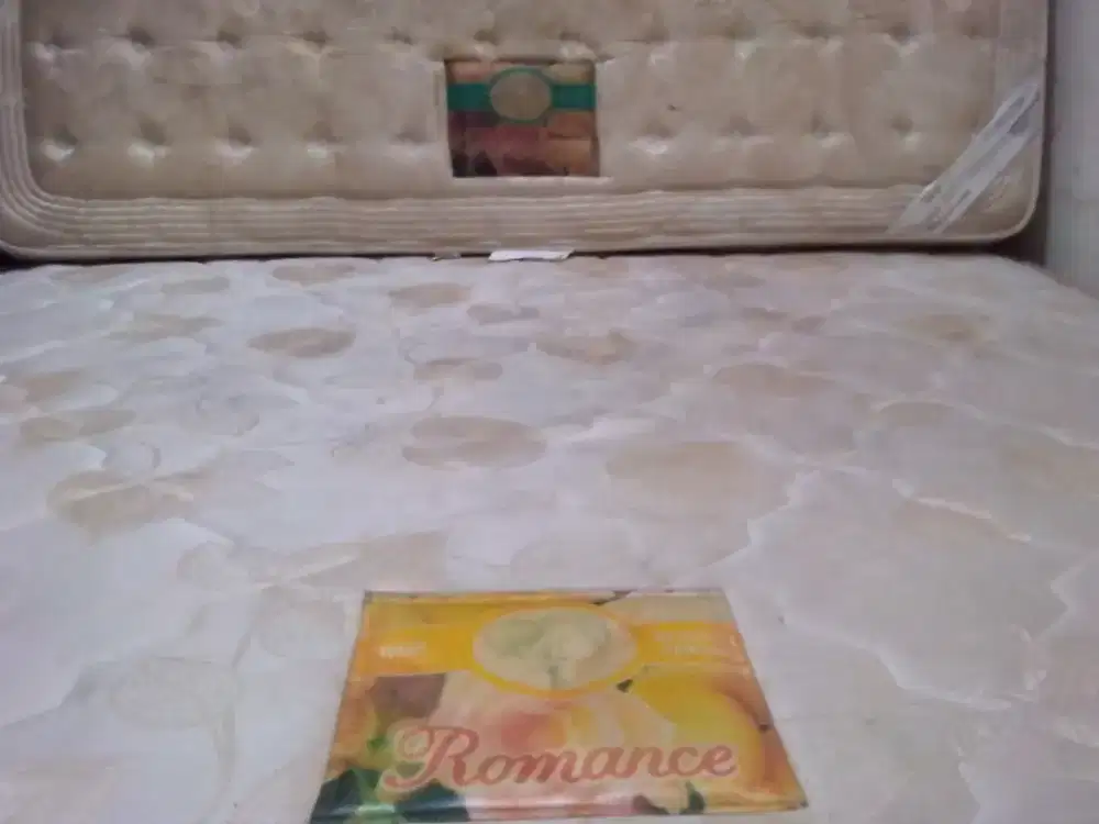 Di Jual 2 kasur Romance ukuran nomor 1 tipe r400 dan r145
