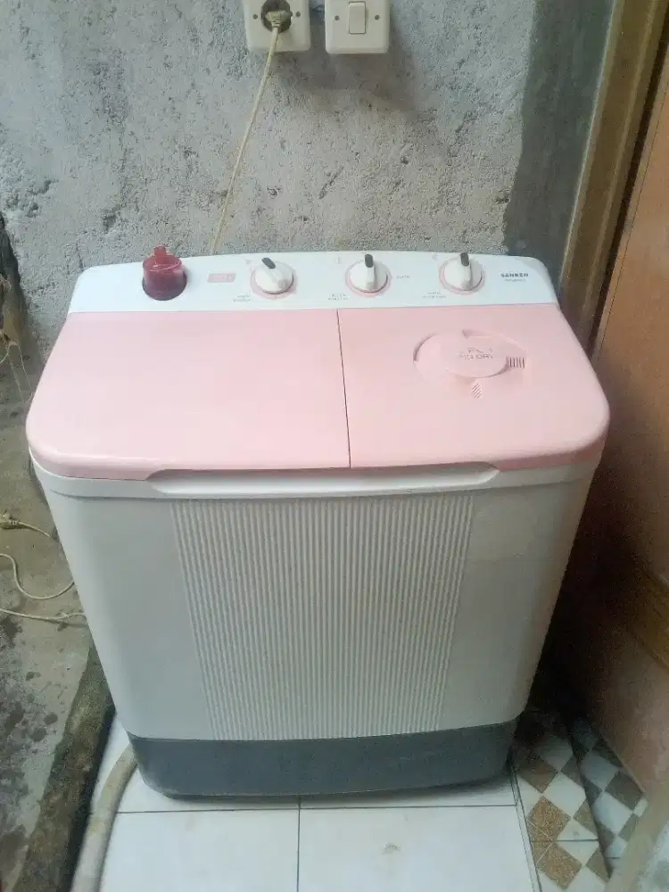 Mesin cuci Sanken