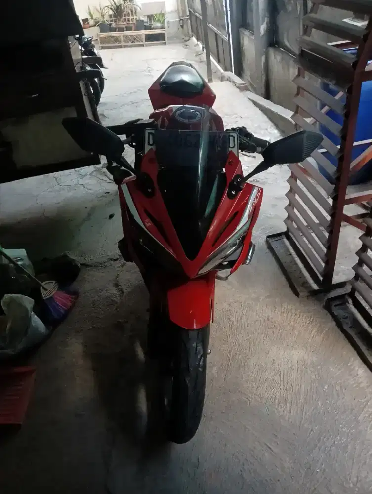 Honda CBR 150r tahun 2018